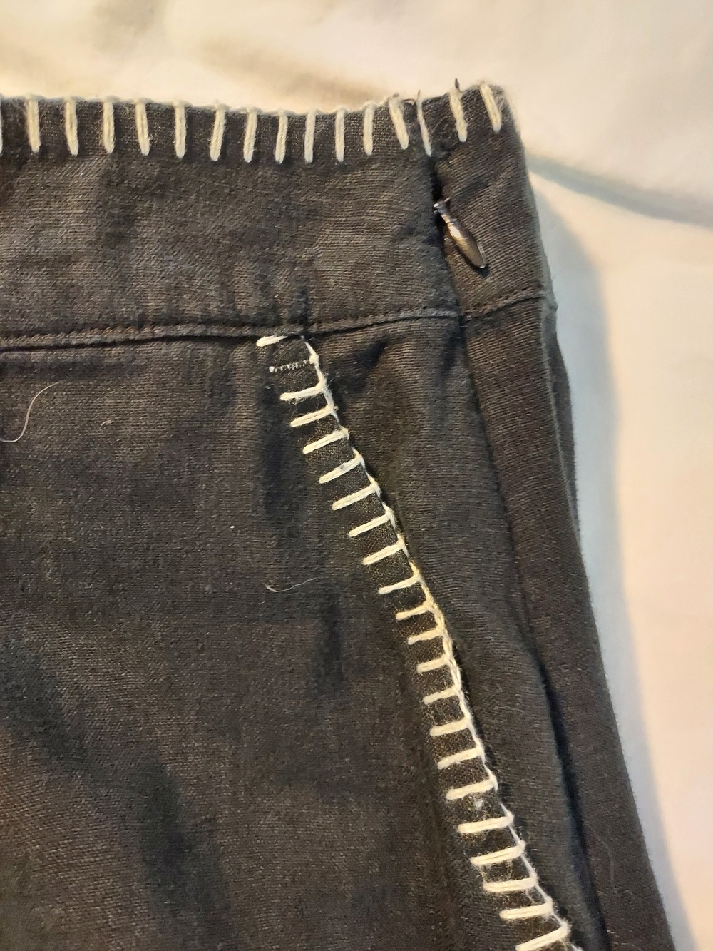Rachel Zoe Black Linen Maxi Skirt with White Whipstitch Trim - Picture 4 of 8